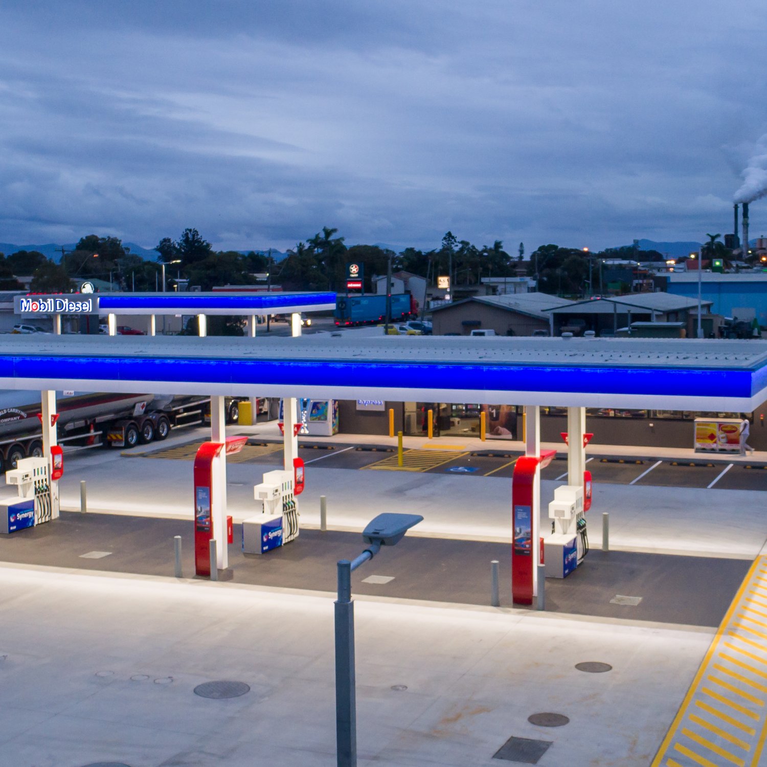 Proserpine Mobil
					construction