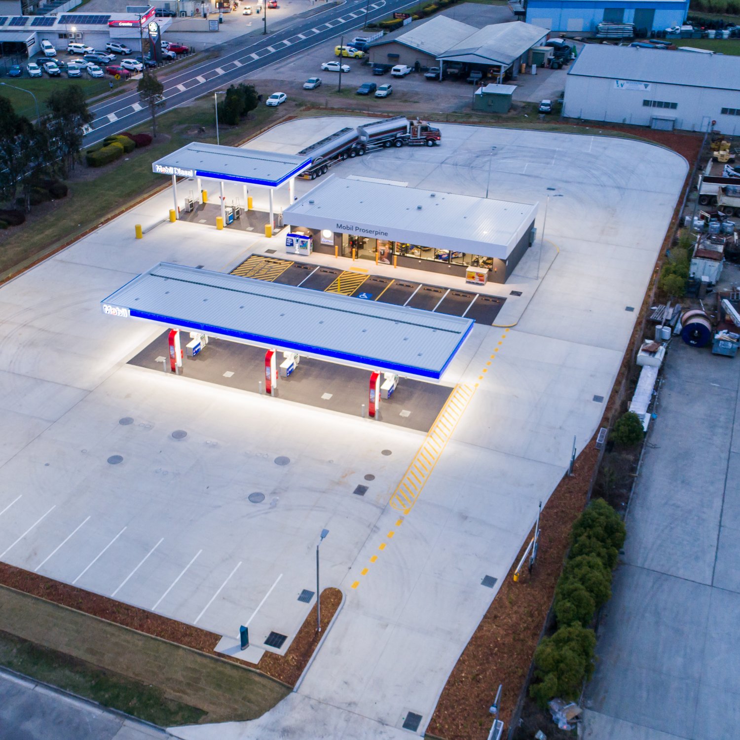 Proserpine Mobil
					construction