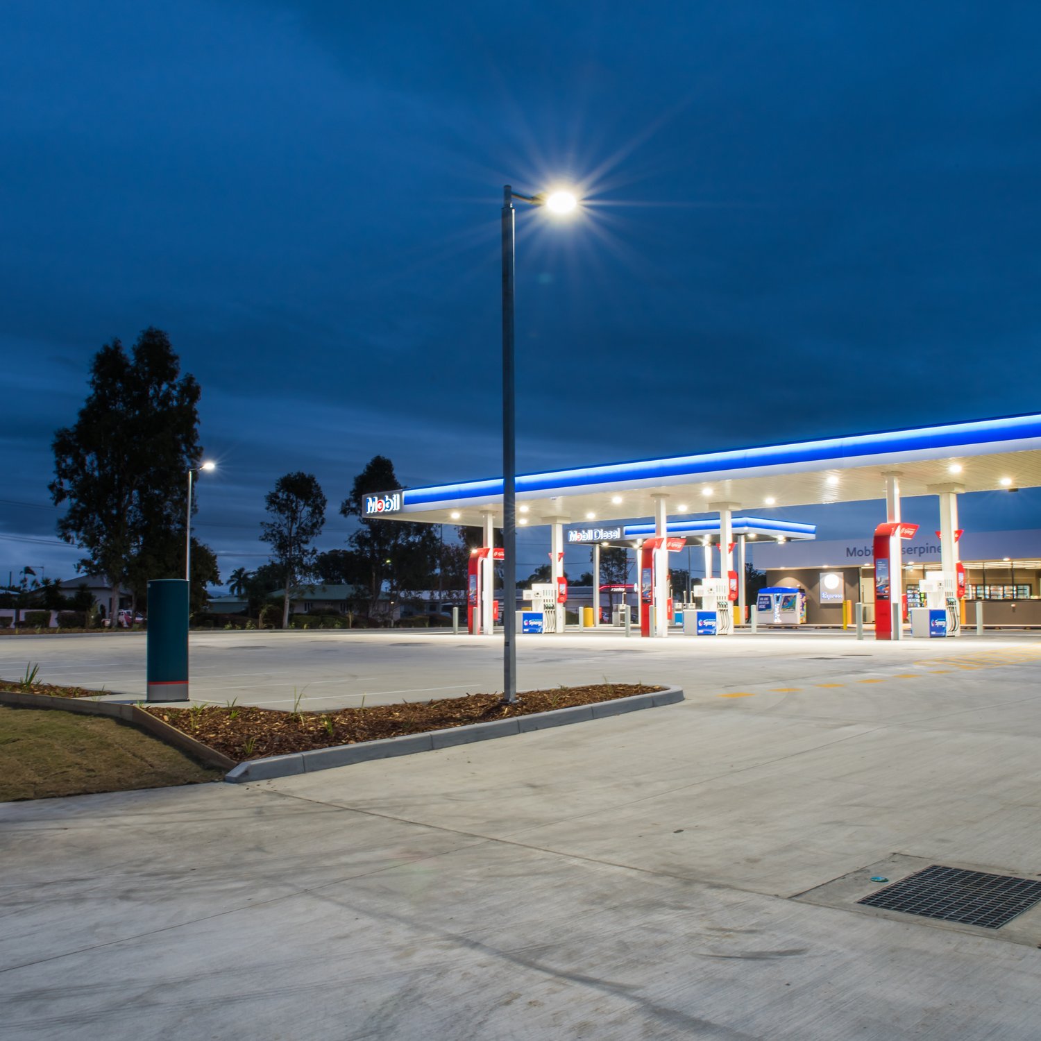 Proserpine Mobil
					construction