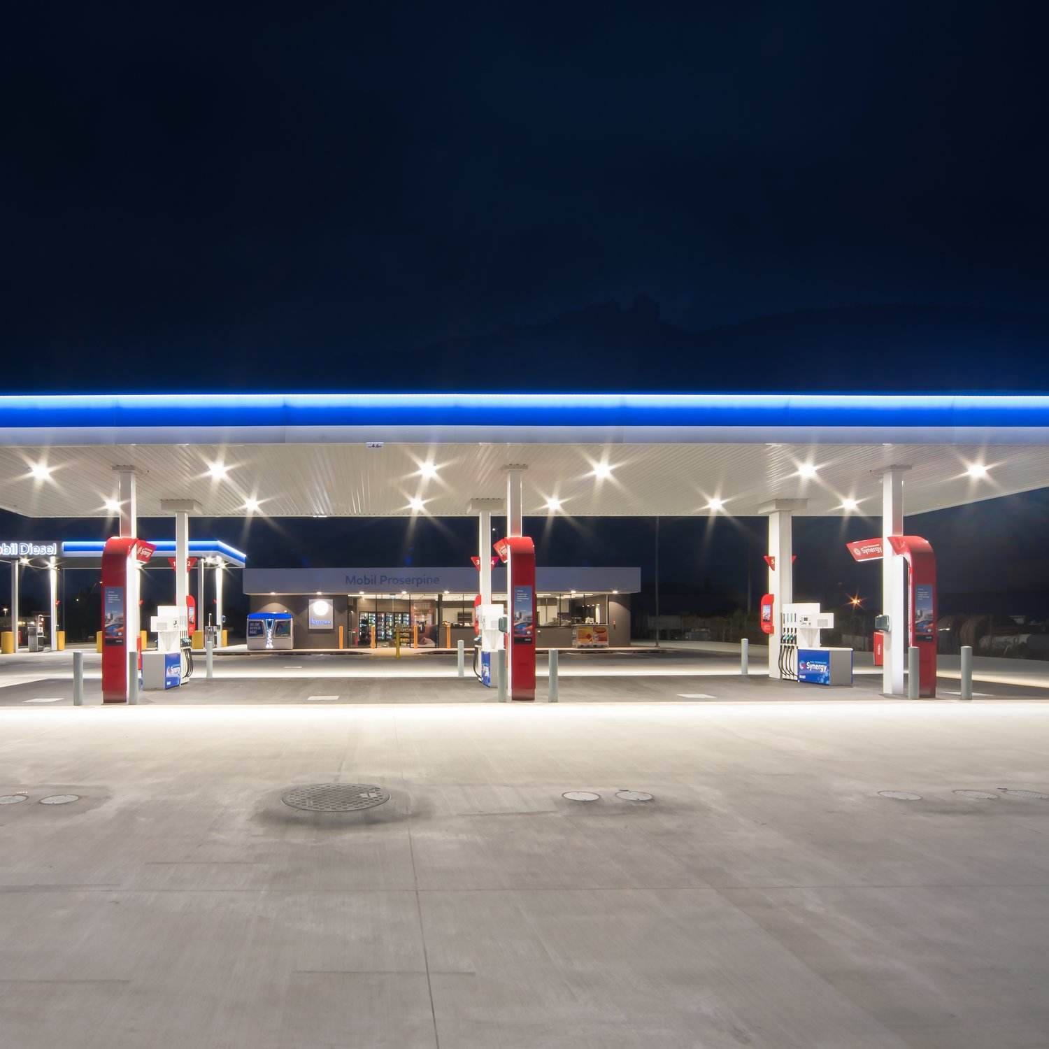 Proserpine
					Mobil construction