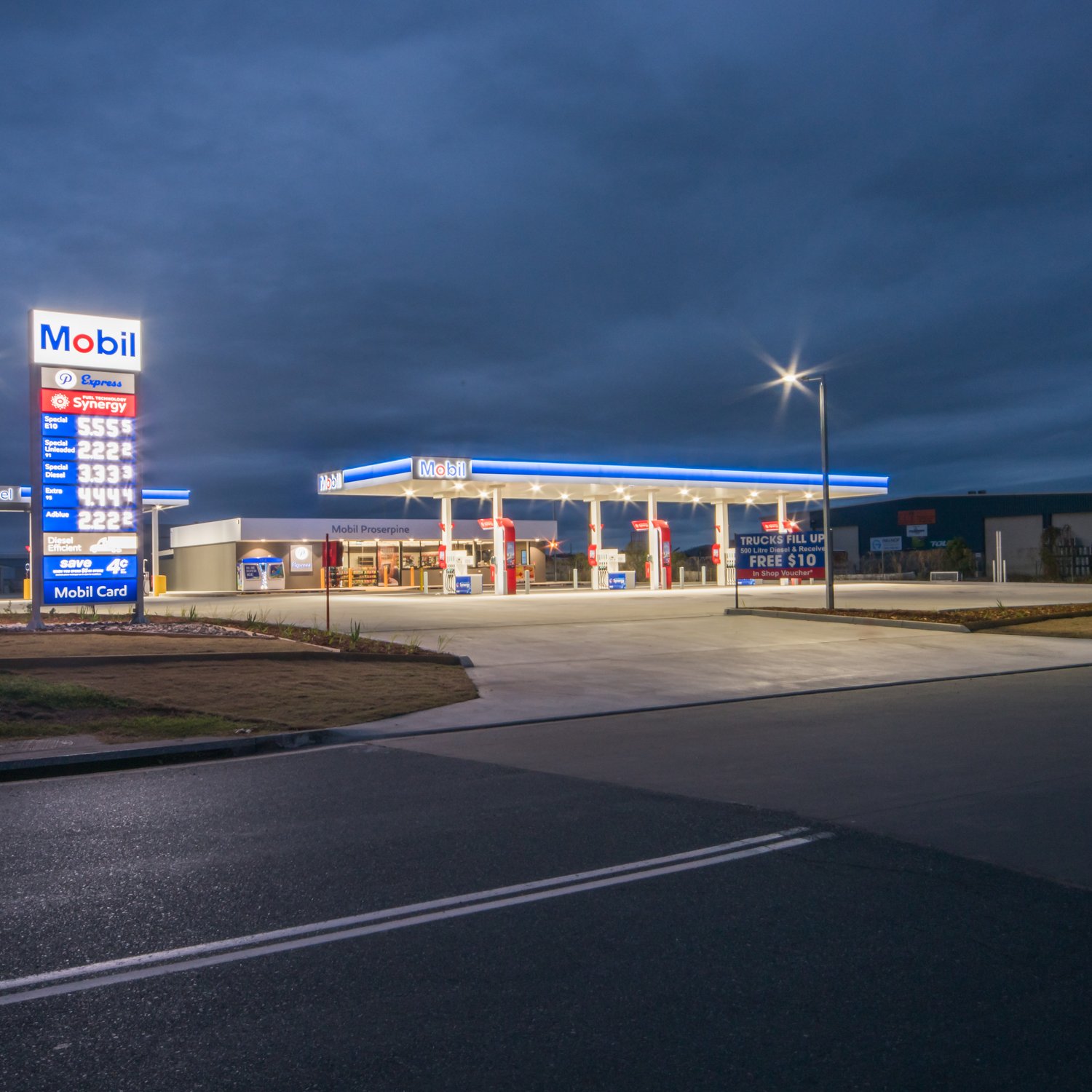 Proserpine Mobil
					construction